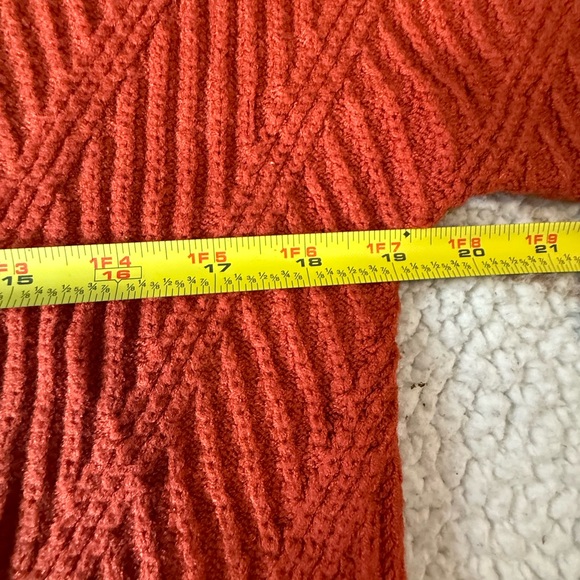 ✨ Truth by Republic Burnt Orange V Neck Sweater Size M - Picture 7 of 8